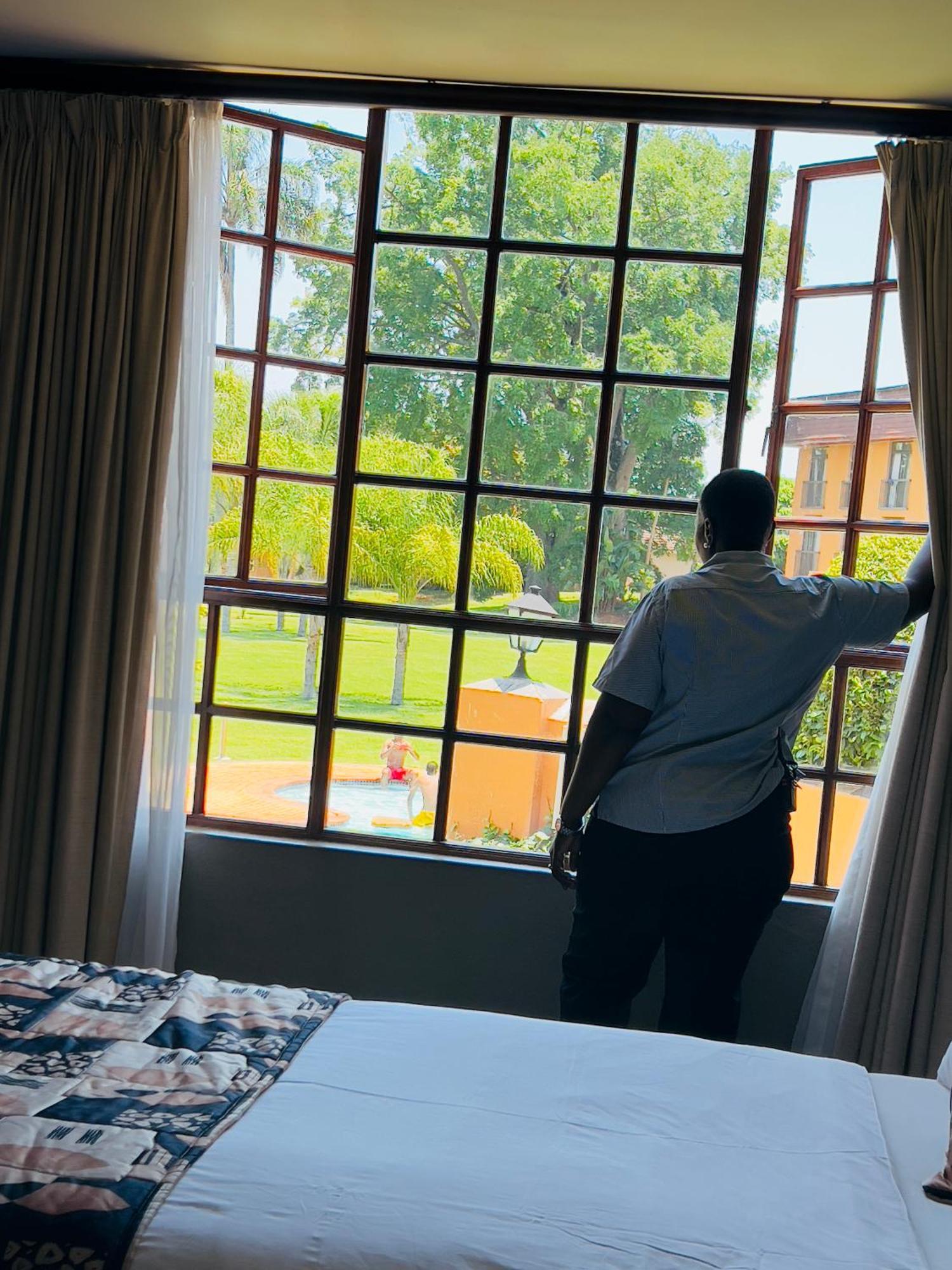 African Sky Hotels - Pine Lake Inn White River Luaran gambar