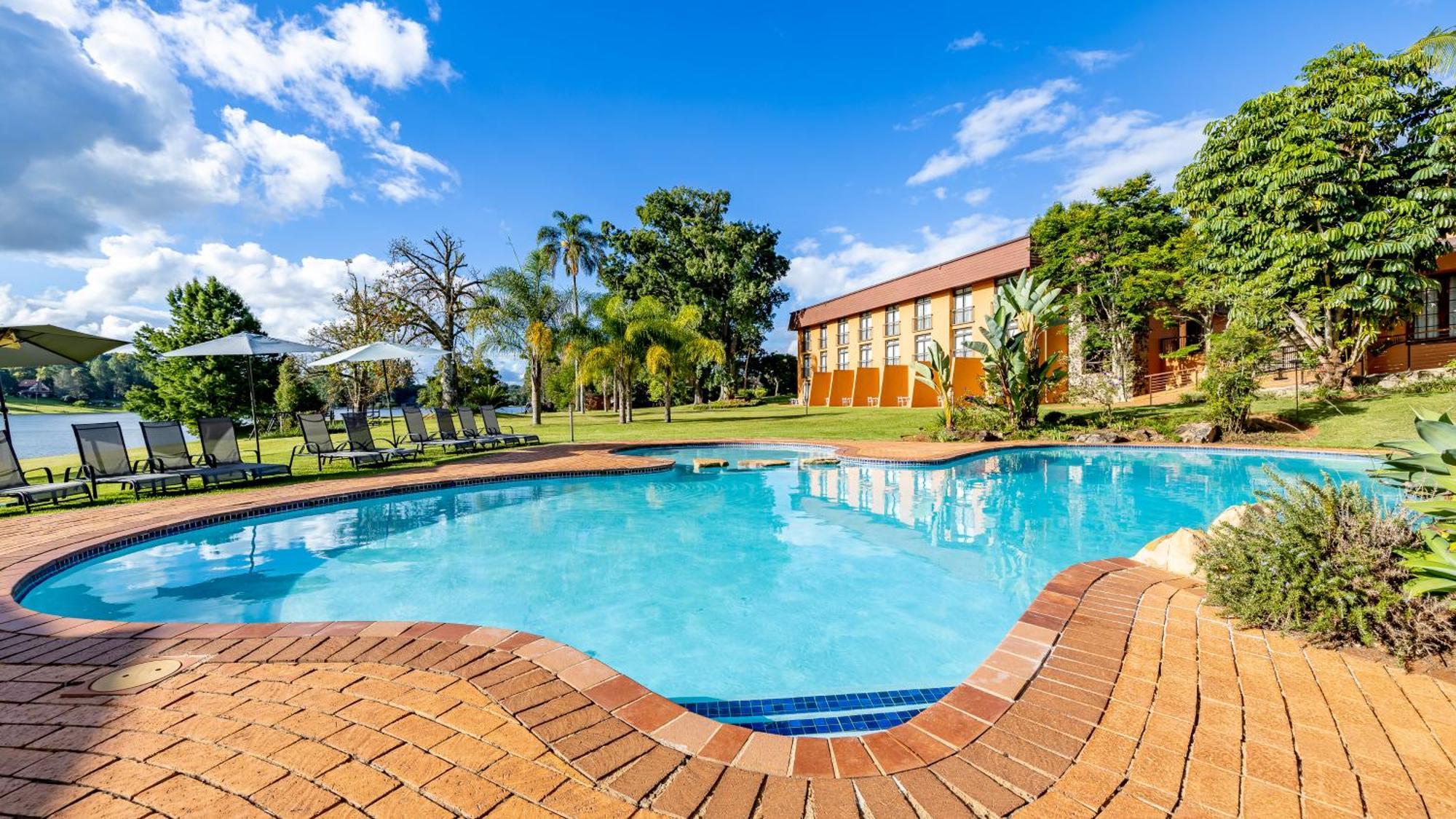 African Sky Hotels - Pine Lake Inn White River Luaran gambar