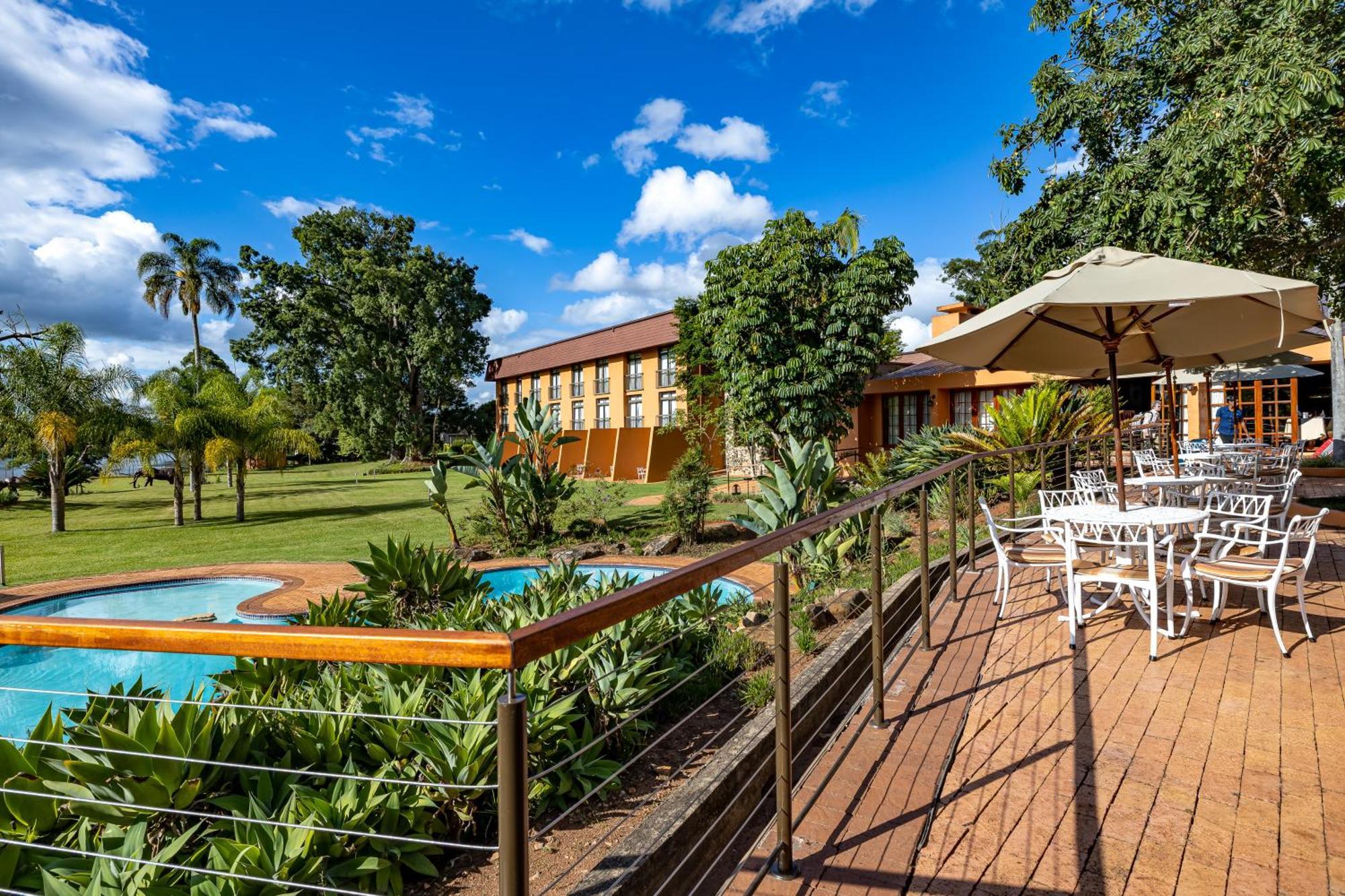 African Sky Hotels - Pine Lake Inn White River Luaran gambar